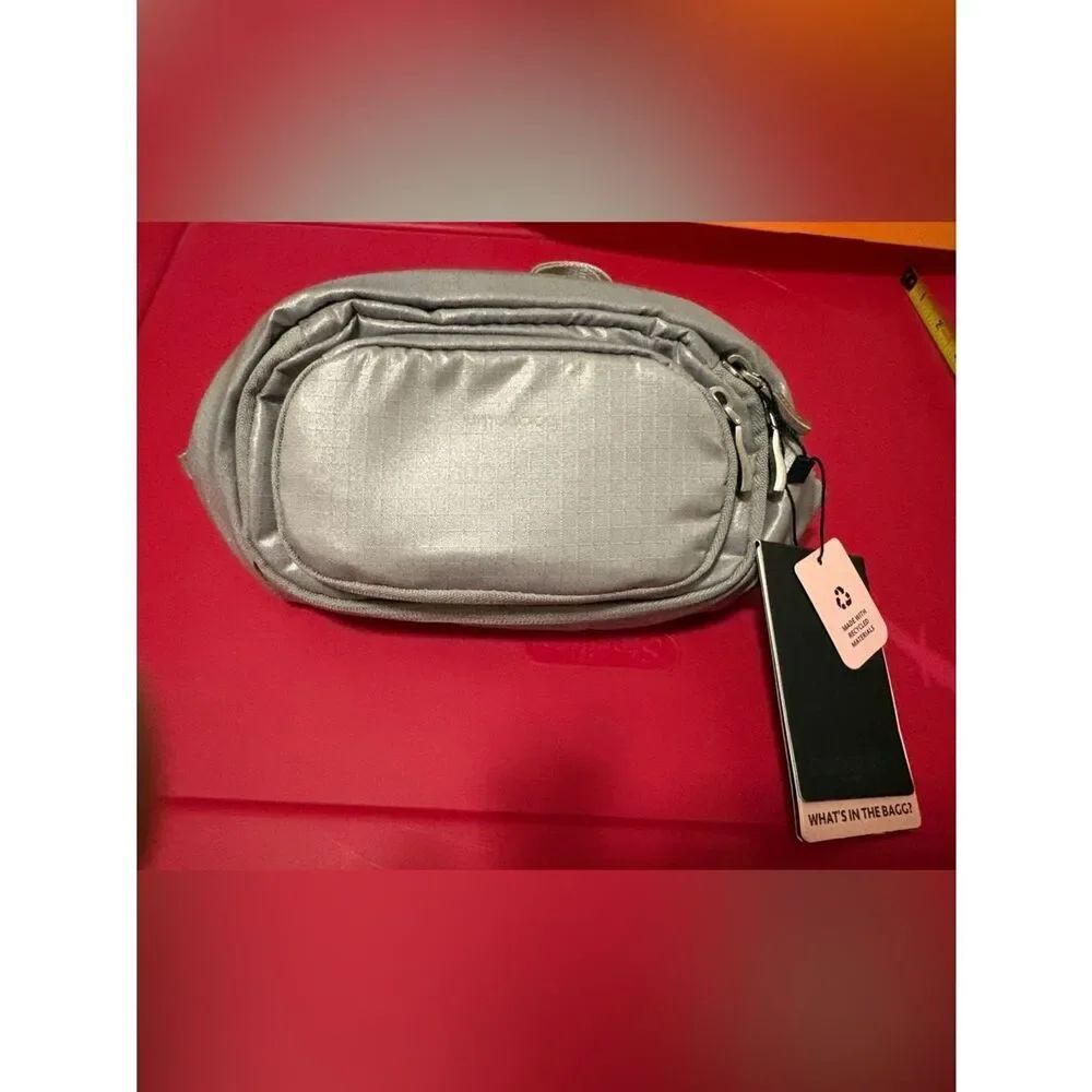 Baggallini “On the Go” Nylon Belt Bag/Waist Bag